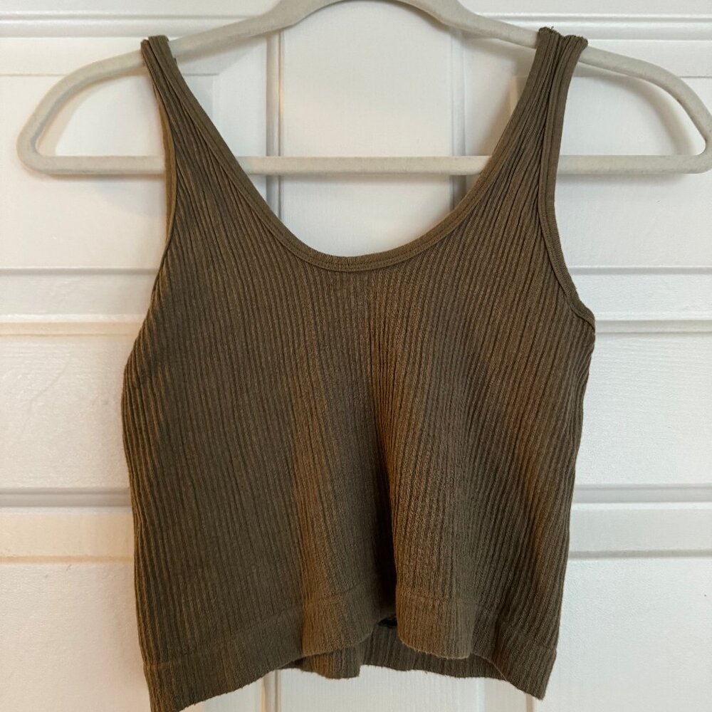 Urban Outfitters Crop Top | Size Large